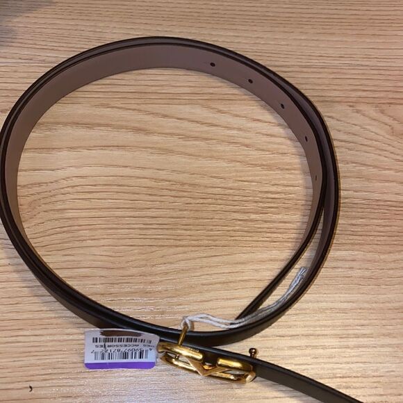 Valentino REVERSIBLE SIGNATURE BELT/GLOSSY CALFSKIN 30 MM SMOKEY/ NEW $6… - Picture 11 of 16